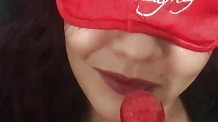 Stepbrother gives me a chocolate and flashes me his rich man sausage until he ejaculates in my throat Point of view - Porno in Spanish